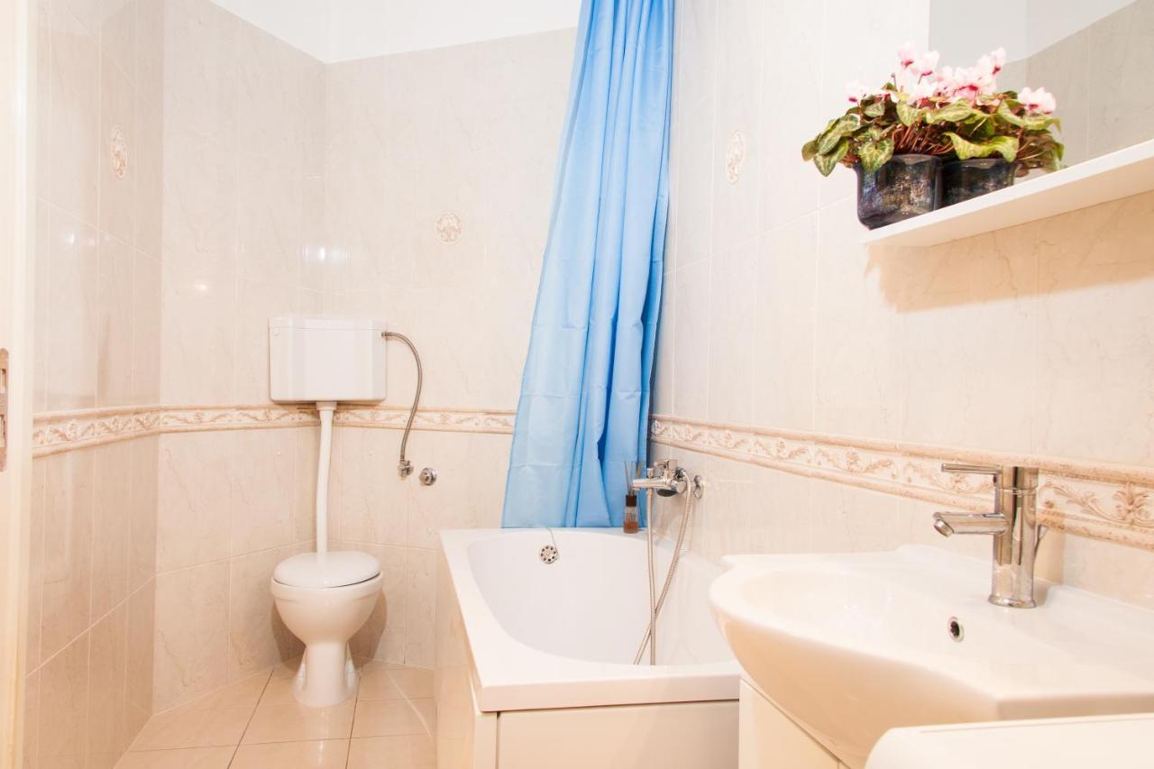 Apartments Adria Blue カスタヴ 部屋 写真