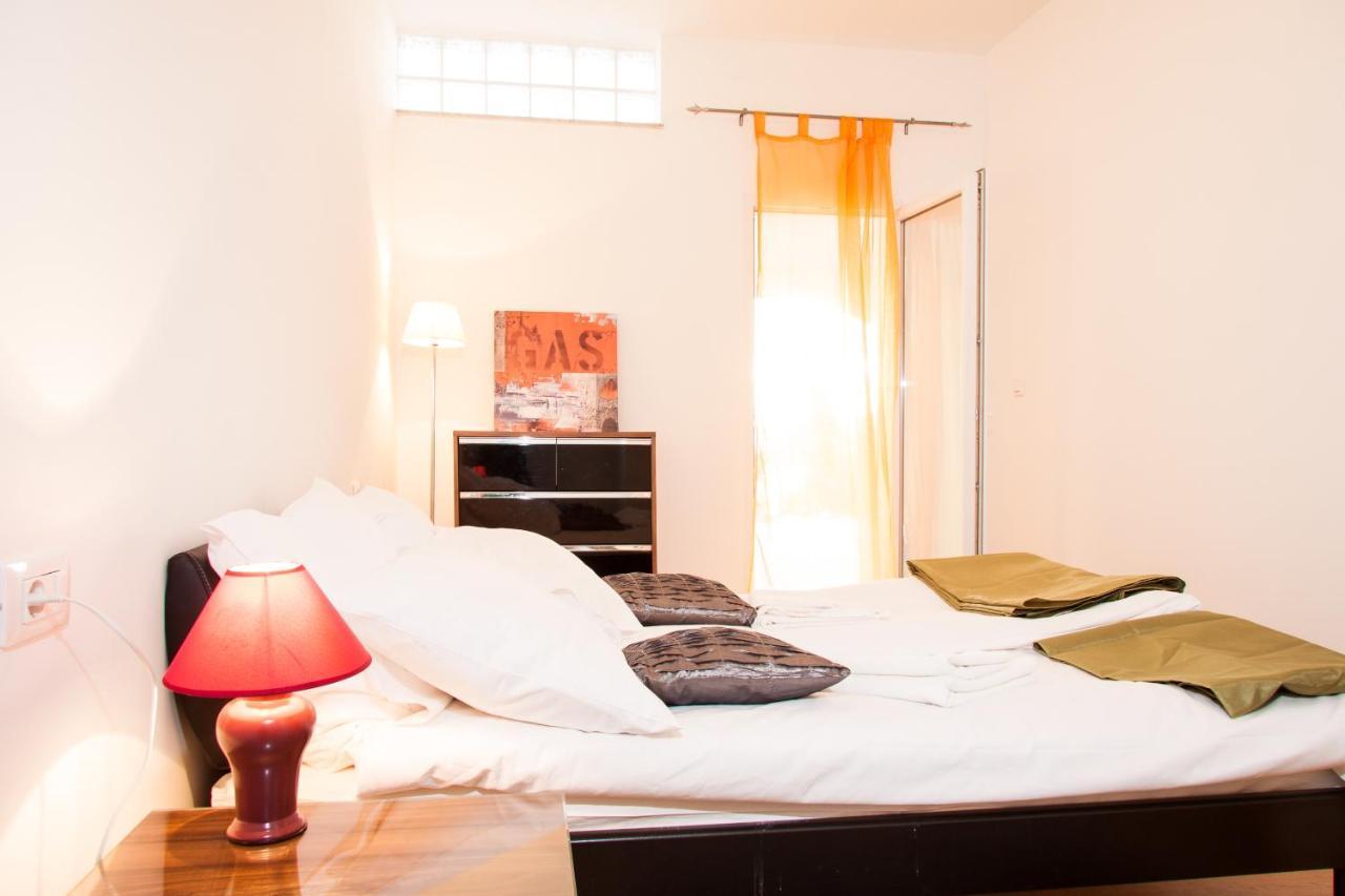 Apartments Adria Blue カスタヴ 部屋 写真