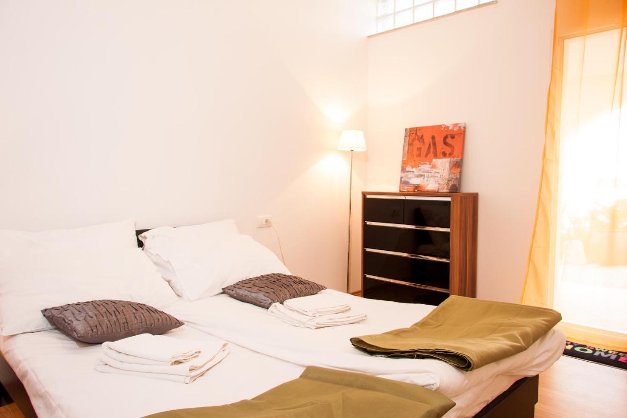 Apartments Adria Blue カスタヴ 部屋 写真